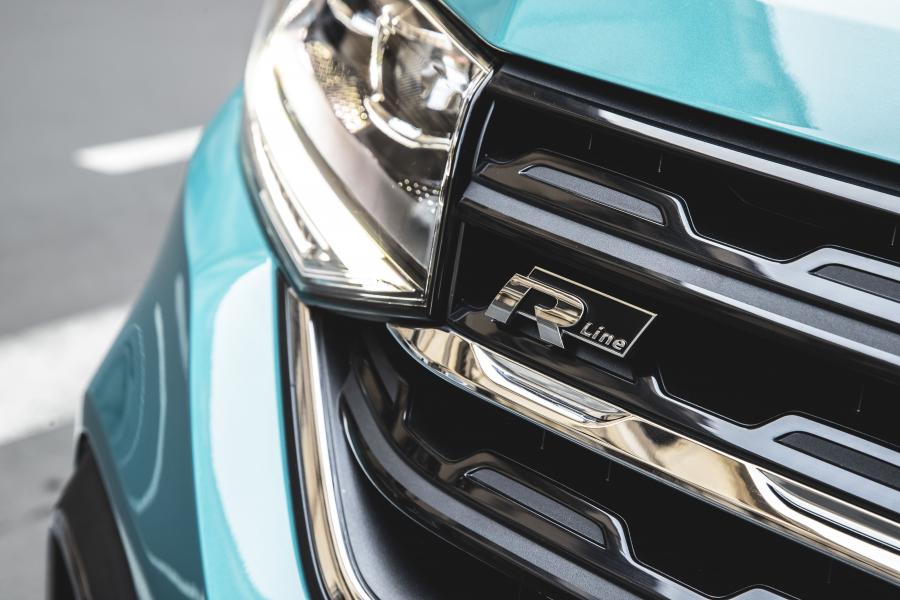 Логотип Volkswagen T-Cross R-Line 2019 года  (ZA) (фото 14 из 22)